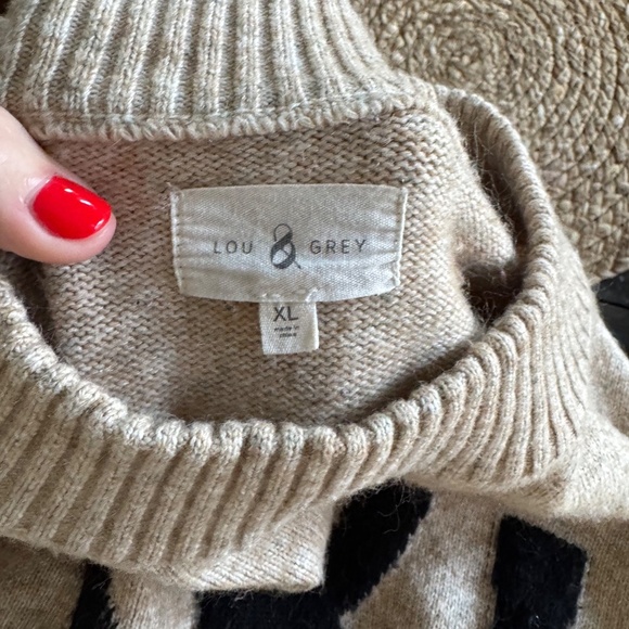 Lou Grey Sweater Women’s XL Tan Ski Loft Winter Cabin Cozy Mock Neck - Picture 3 of 4